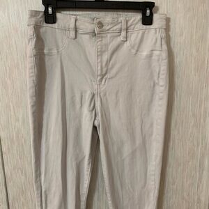 American Eagle White Hi Rise Jeans